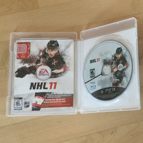 NHL 11 & 15 Playstation 3 (PS3) - Picture 2 of 4